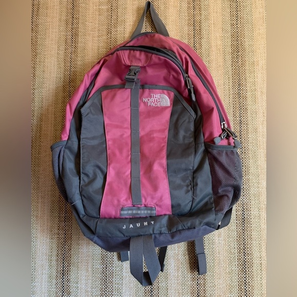 The North Face Jaunt Pink Backpack Bag School Medium Large Outdoor Accessories - Picture 1 of 4